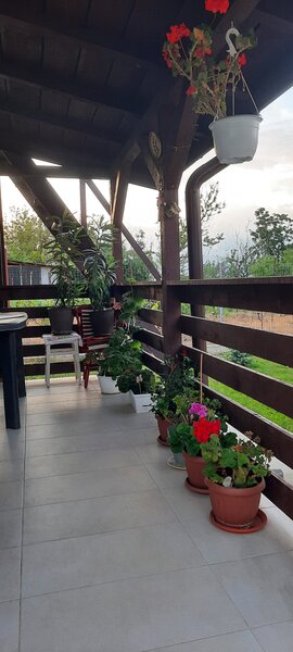 Buturugeni langa Bucuresti, 23 km, casuta superba ingrijita , la cheie