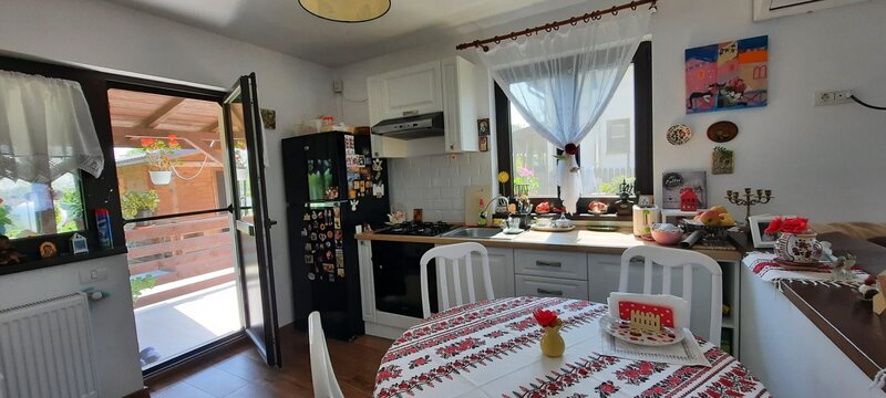 Buturugeni langa Bucuresti, 23 km, casuta superba ingrijita , la cheie