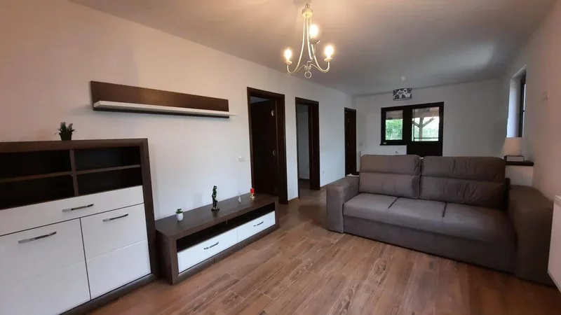 Buturugeni langa Bucuresti, 23 km, casuta superba ingrijita , la cheie